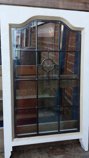 Triple glazed unit with traditional lead light